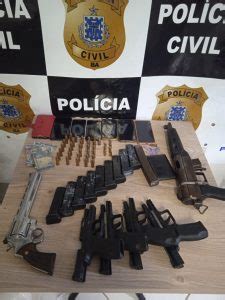 Polícia militar prende dois traficantes e retira das ruas mais de 154