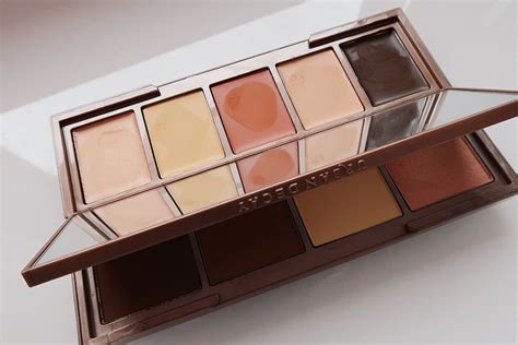 NAKED Shapeshifter Skin Palette By Urban Decay