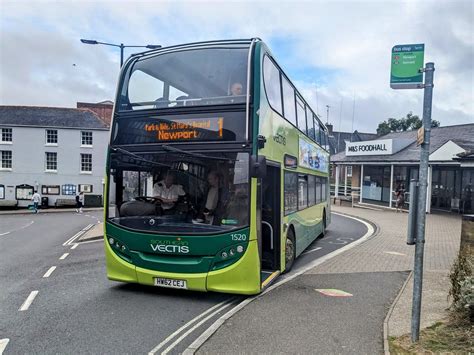 Southern Vectis 1520 HW62 CEJ 27 07 23 Southern Vectis Flickr