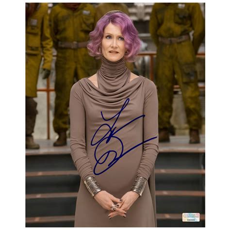 Laura Dern Autographed 2017 Star Wars The Last Jedi Admiral Holdo 8x10 – Celebrity Authentics