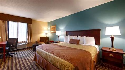 Best Western Plus Sikeston Hotel, MO - See Discounts