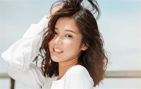 Hoàng Yến Chibi hot girl Hà Thành có cuộc sống trong sạch không scandal Tạp chí âm nhạc