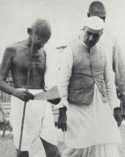 File Jawaharlal Nehru With Mahatma Gandhi During A Meeting Of Working Committee Of The Congress