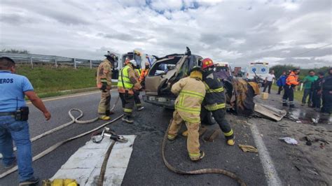 Accidente En San Luis De La Paz Tr Iler Arrolla Camioneta Donde