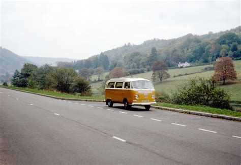 Green and White Volkswagen Combi · Free Stock Photo