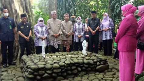 Bupati Ciamis Ziarah Ke Makam Leluhur Galuh Sebelum Hut Ciamis Ke