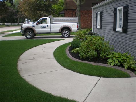 Landscape Edging Ideas - 545 Lawn Care Inc.