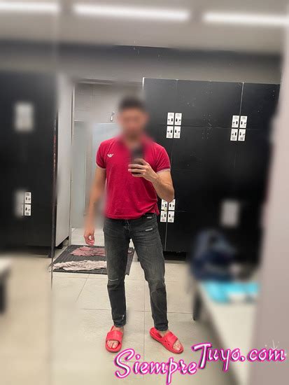 Machito guapo Joven con 19 cm de verga Discreción absoluta Escorts Gay Gigolos Trans y