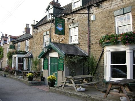 Croiwnand Cushion Welburn North Yorks Picture Of Crown And Cushion