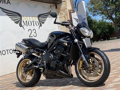 Купить б у Triumph Street Triple инжектор 6 передач в Динской чёрный naked bike 2012 года на