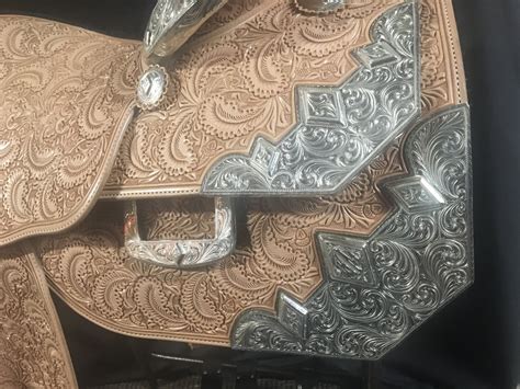 Custom Saddles - Kathy's Show Equipment