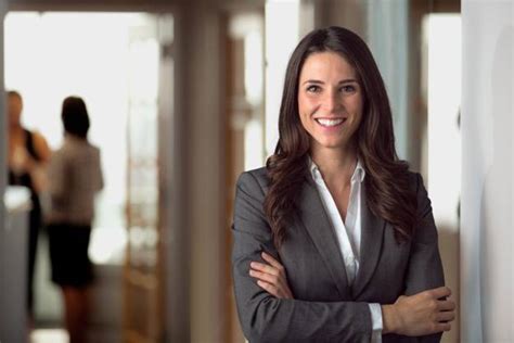 9 Compelling Reasons to Hire a Corporate Lawyer - Law Sit