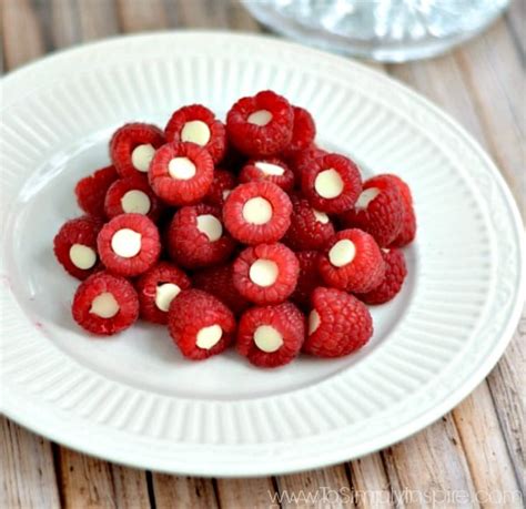 Raspberries With White Chocolate Chips