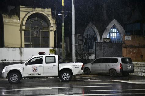 Cementerio De La Recoleta Permanece Abierto Las 24 Horas Por