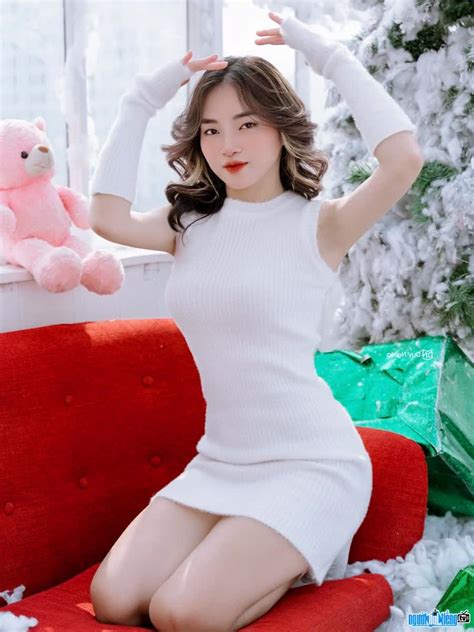 Hot Girl Chu Kh Nh Linh