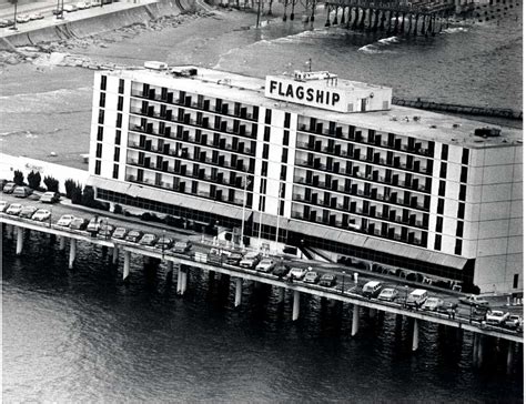 Galveston S Flagship Hotel Comes Down