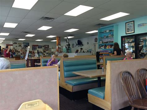 Rays’s Seafood Market – The Onion Ring Lovers (Guide to Vermont) A Novel