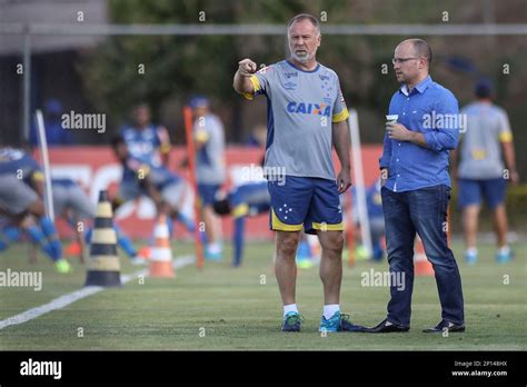 Treino Do Cruzeiro Toca Da Raposa Ii Mano Menezes