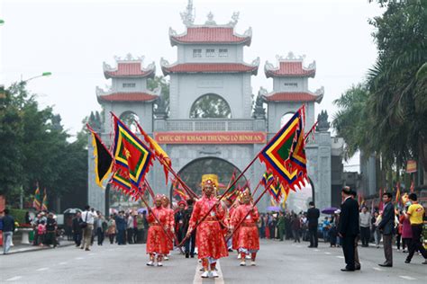 Exploring Hai Ba Trung Temple in Hanoi’s outskirt