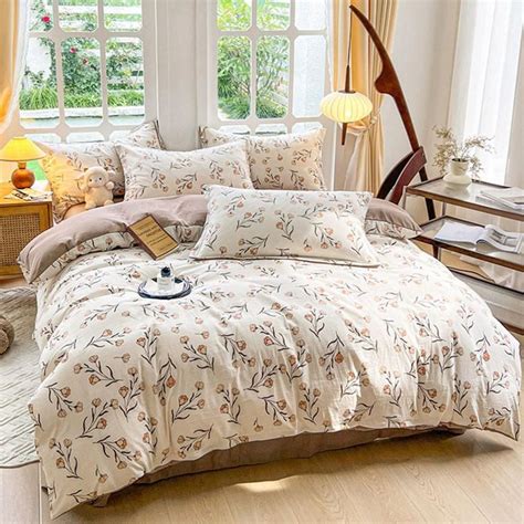 Floral Jacquard Bedding Set