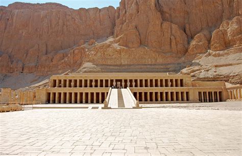 Deir el-Bahari Temple – Egypt Light Tours (2) – Egypt Light Tours