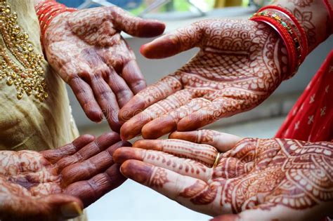 Beautiful Woman Dressed Up As Indian Tradition With Henna Mehndi Design