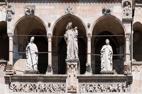 View of the statues of the portico on … – License image – 71388966 ...