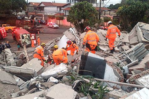 Prédio em construção desaba em Belo Horizonte 21 09 2022 Cotidiano