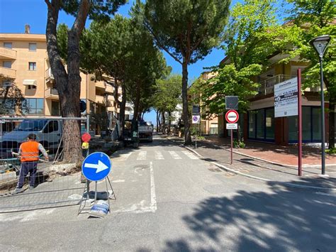 Misano Adriatico Ripartiti I Lavori Di Arredo Urbano Nella Zona Mare