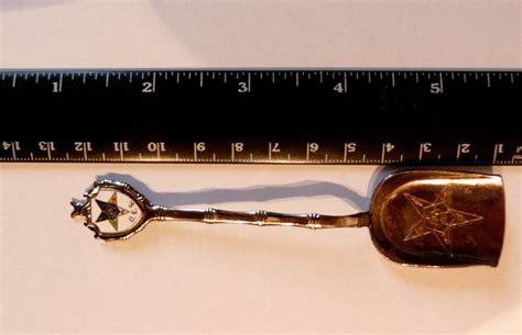 Декоративные сувенирные подарочные ложки