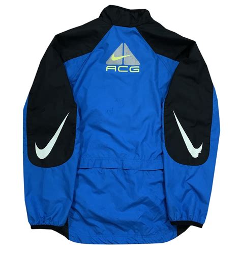 Vintage Nike ACG Jacket (Size S) — RootsBK