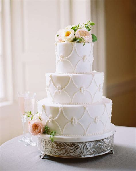 vintage wedding cake 4