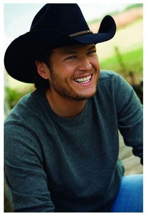 Blake Shelton Dont Knock The Power Of The Black Cowboy Hat With