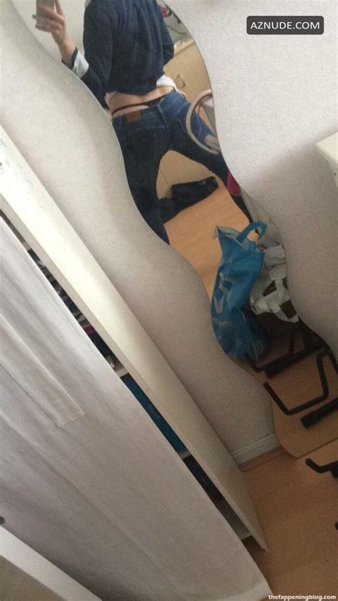 Lisa Zweerman Nude And Sexy Photos Aznude