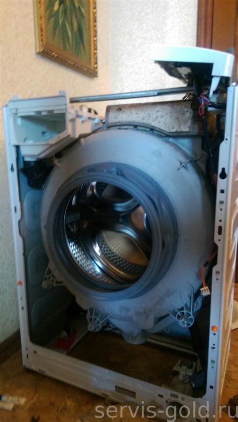 Стиральная машина BEKO течет