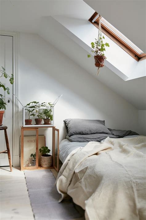 Attic Bedroom Ideas And Inspiration Hunker