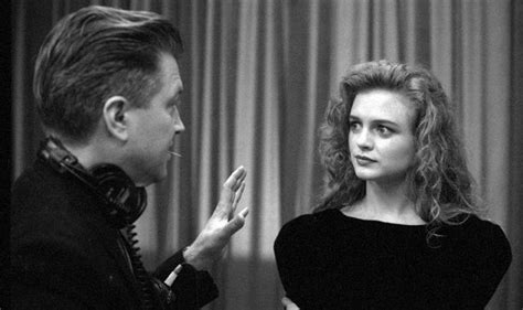 The Last Day On The Twin Peaks Set 24 Pics