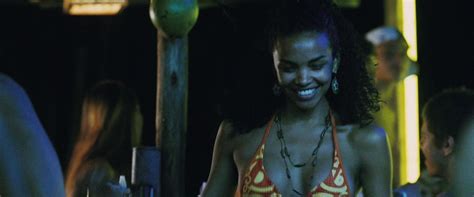 Turistas Nude Pics Page 10