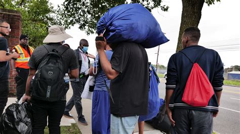 Proyecto De Ley En Ny Busca Acelerar Permisos De Trabajo Para Migrantes