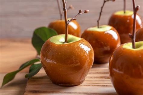 Manzanas de caramelo Postres Fáciles y Ricos