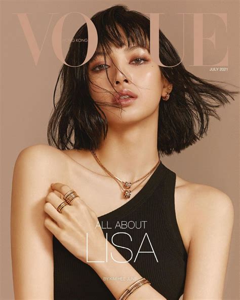 Potret Lisa Blackpink Di Vogue Hongkong Juli