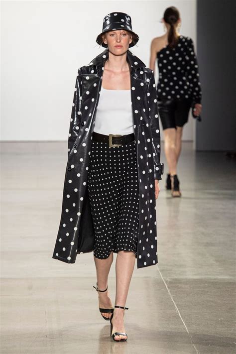 Polka Dot Prints Are Making Waves On The Spring 2020 Runways Fashion