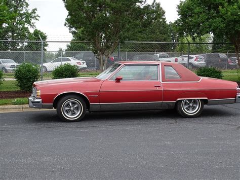 1977 Pontiac Bonneville | GAA Classic Cars