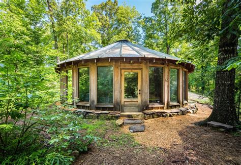 12 Fantastic Glamping Destinations in Georgia - Territory Supply