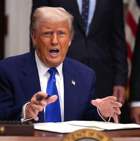 Texting do’s and don’ts, for the group chat and beyond | Vox