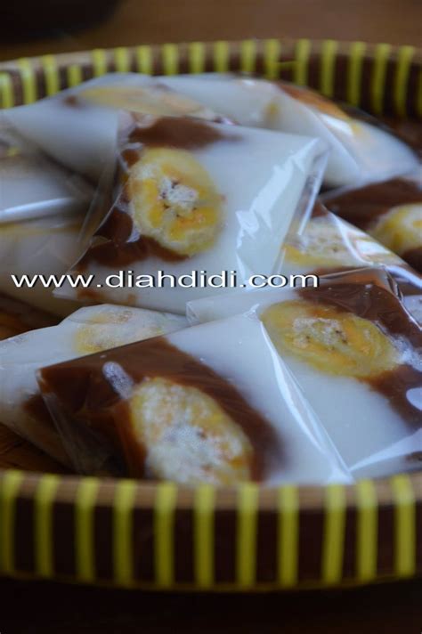 Diah Didis Kitchen Nagasari Hungkwe Coklat Putih Asian Desserts