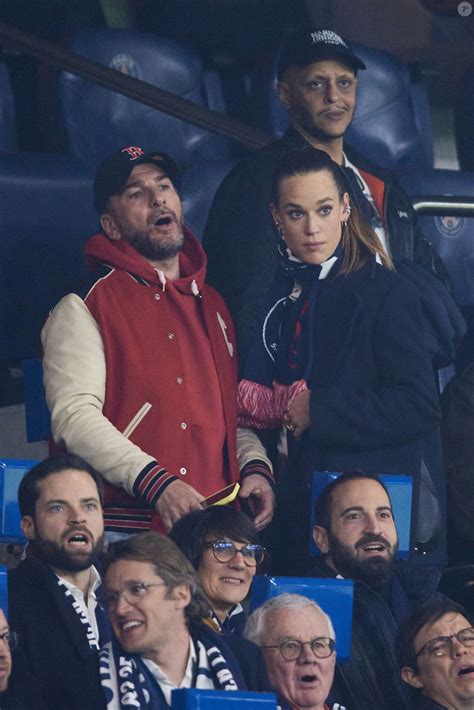 Photo Michaël Youn et Constance Gay Célébrités assistent au e de