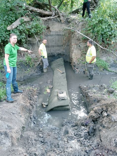 Biofilters Installed In Robin Creek In Davenport Partners Of Scott