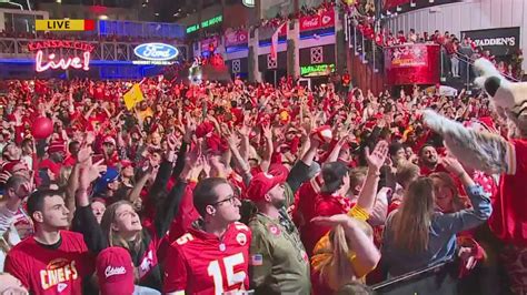 Fans In Kansas City React To Chiefs Winning Super Bowl Liv Youtube