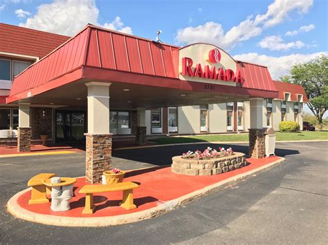 Ramada by Wyndham Albert Lea | Albert Lea, MN Hotels